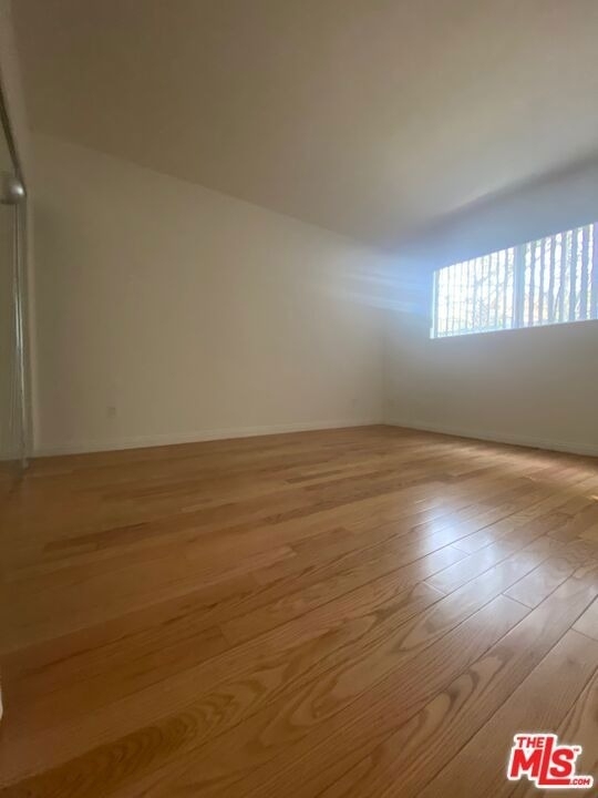 420 Raymond Avenue - Photo 3