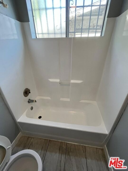 941 N Kingsley Drive - Photo 7