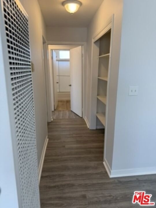 941 N Kingsley Drive - Photo 5