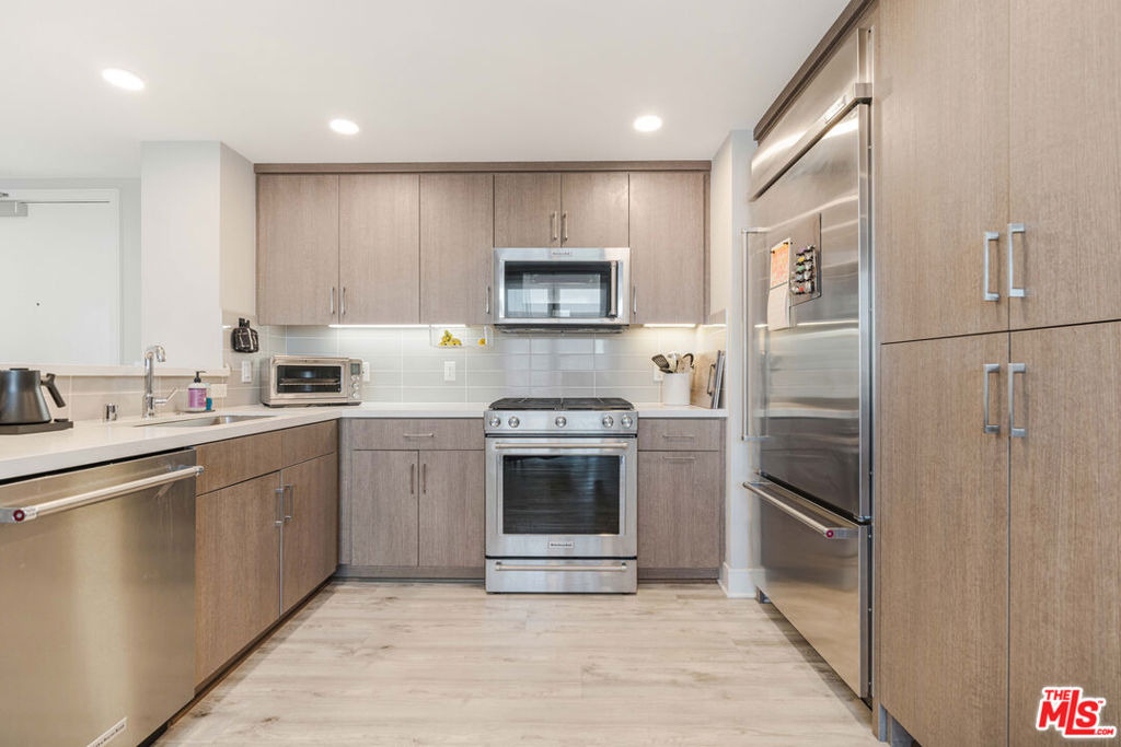 6030 Seabluff Drive - Photo 3