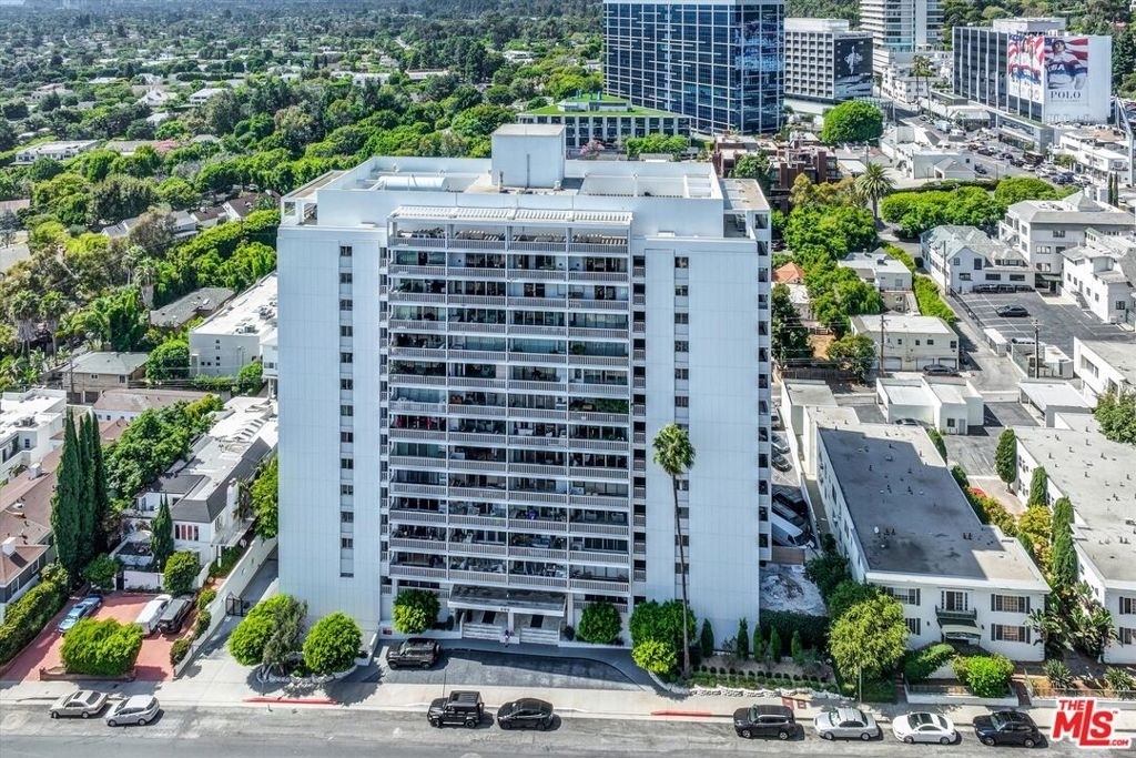 999 N Doheny Drive - Photo 13