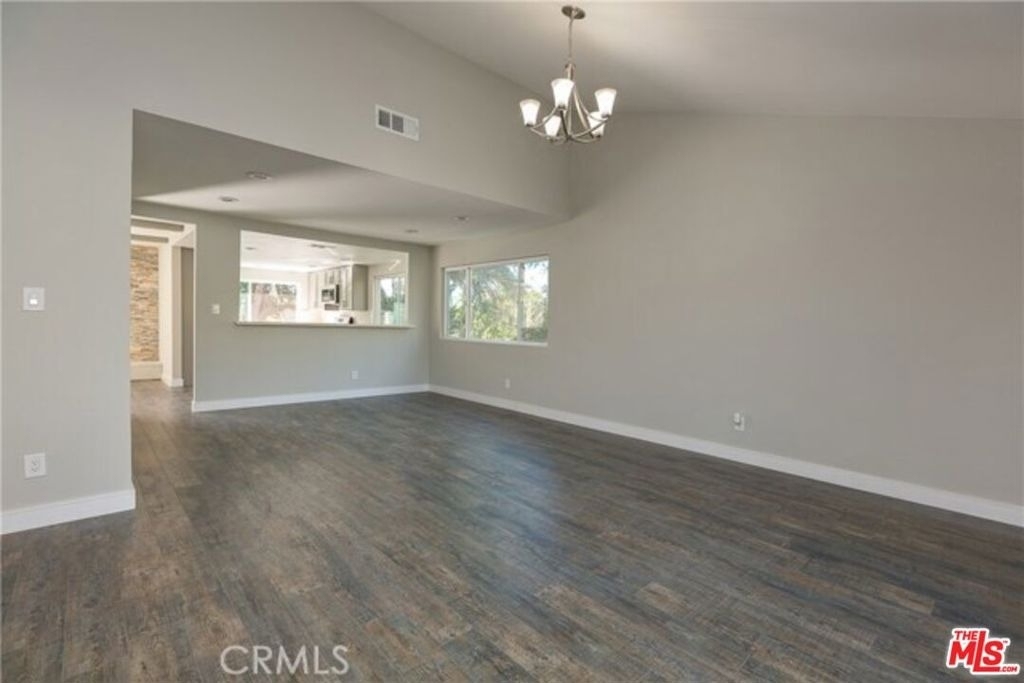 20716 Nashville Street - Photo 7