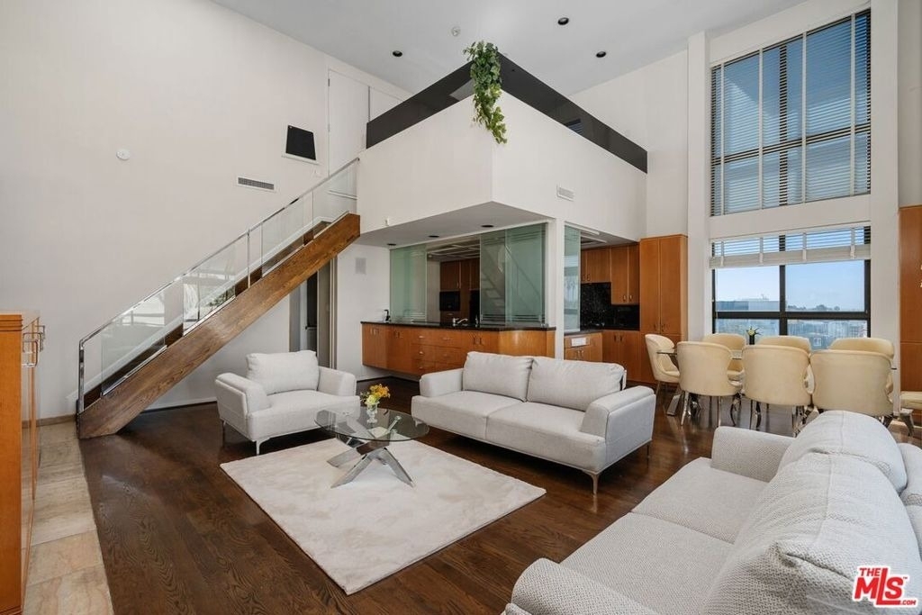 1360 S Beverly Glen Boulevard - Photo 3