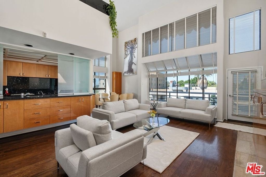 1360 S Beverly Glen Boulevard - Photo 9