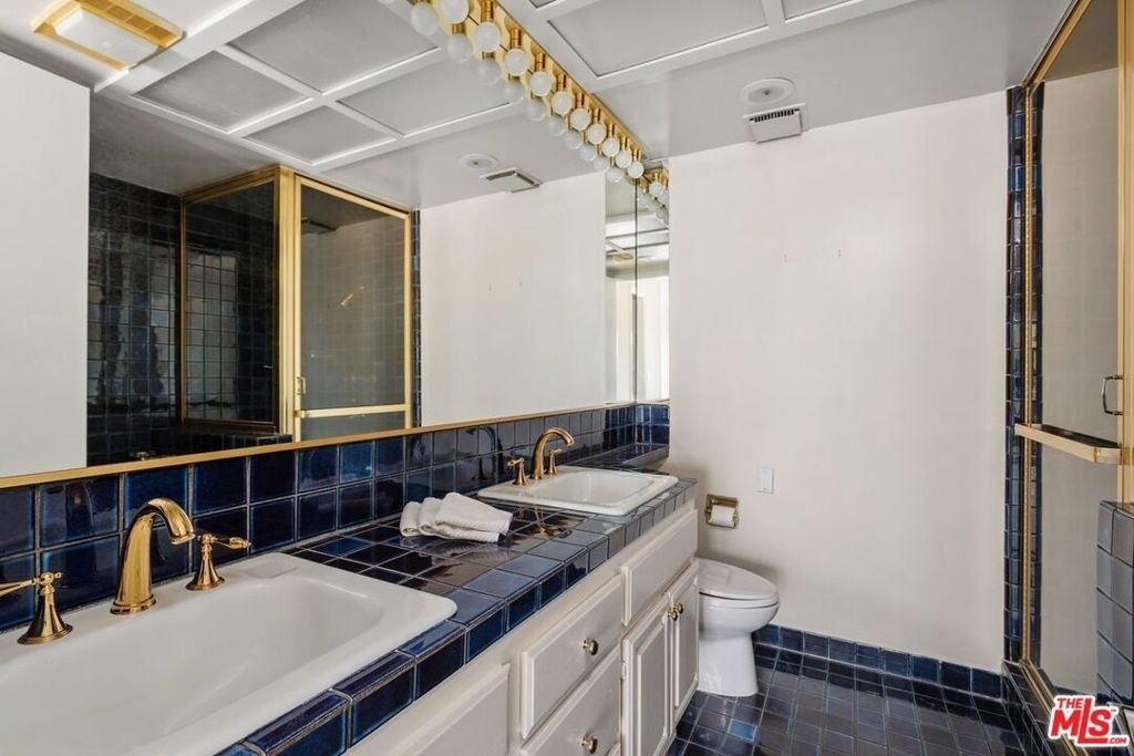 1360 S Beverly Glen Boulevard - Photo 22