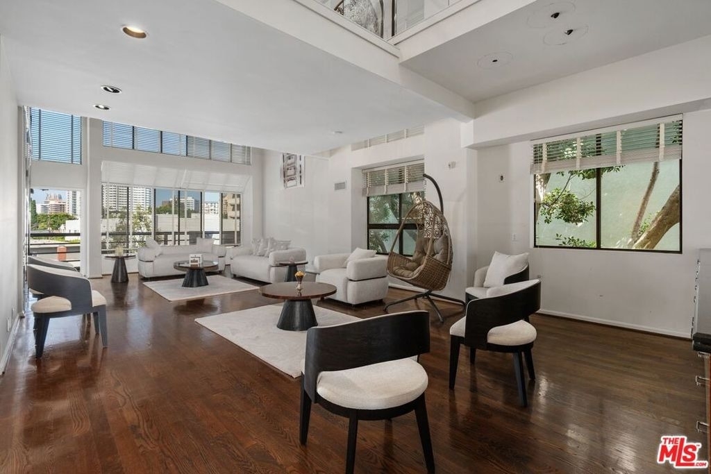 1360 S Beverly Glen Boulevard - Photo 24