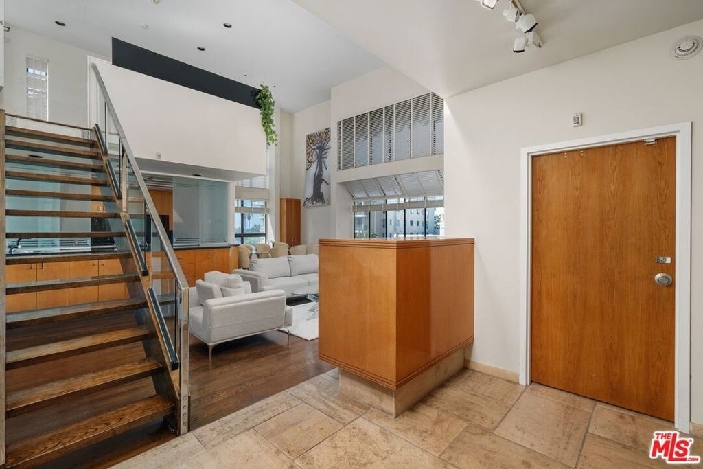 1360 S Beverly Glen Boulevard - Photo 8