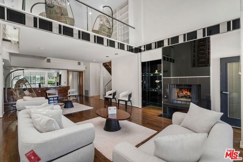 1360 S Beverly Glen Boulevard - Photo 0