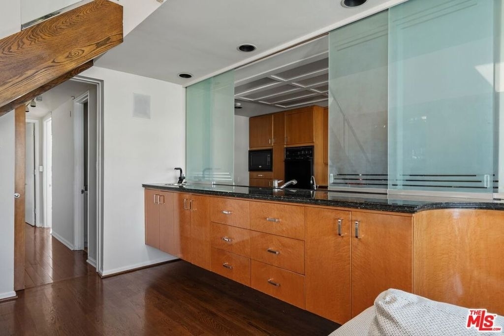1360 S Beverly Glen Boulevard - Photo 14