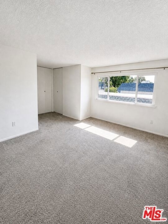 10206 Oklahoma Avenue - Photo 7