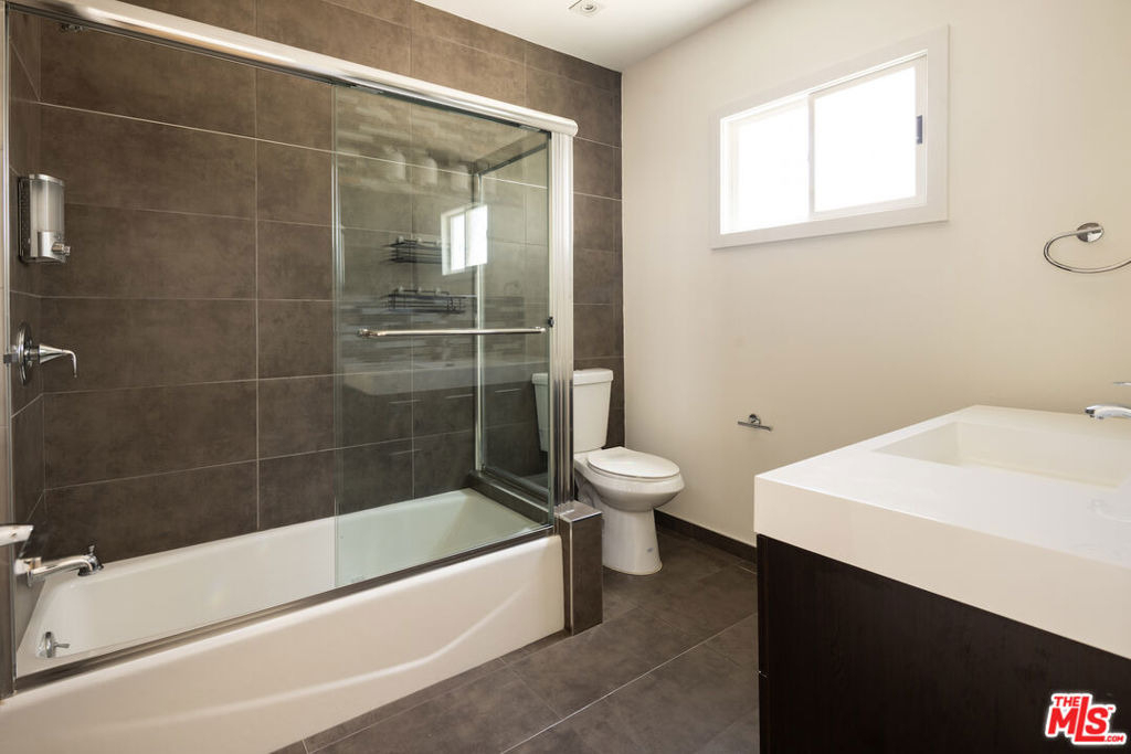 10901 Terryview Drive - Photo 15