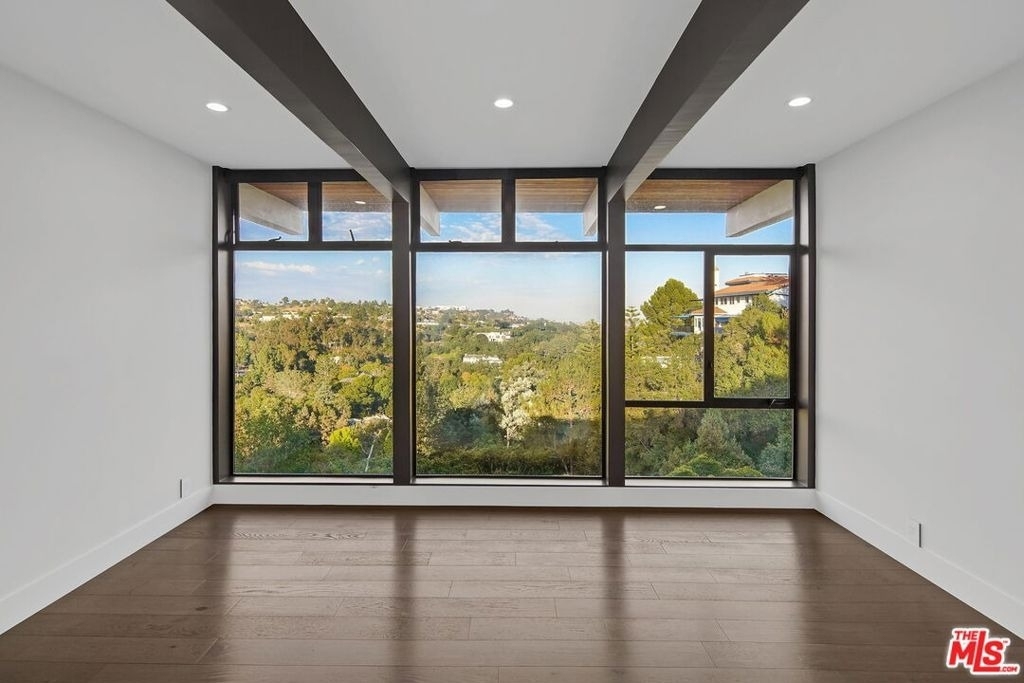 2000 Westridge Road - Photo 14
