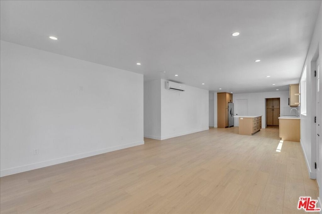 6913 Encino Avenue - Photo 17