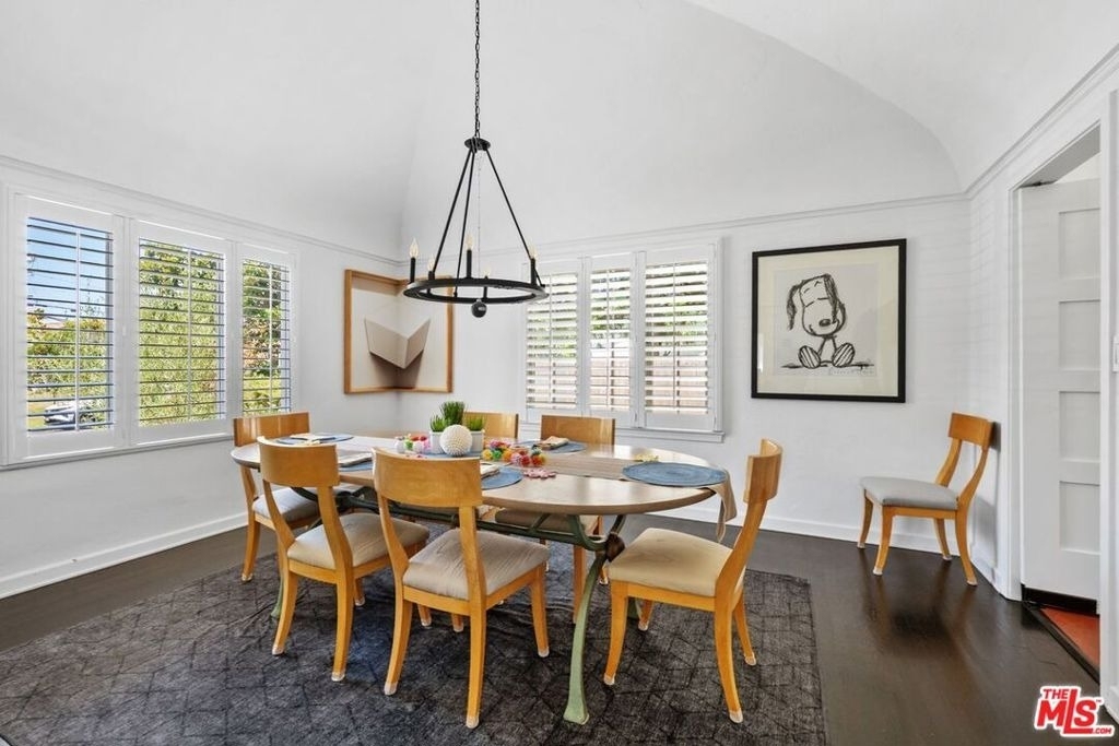 202 N Gower Street - Photo 6