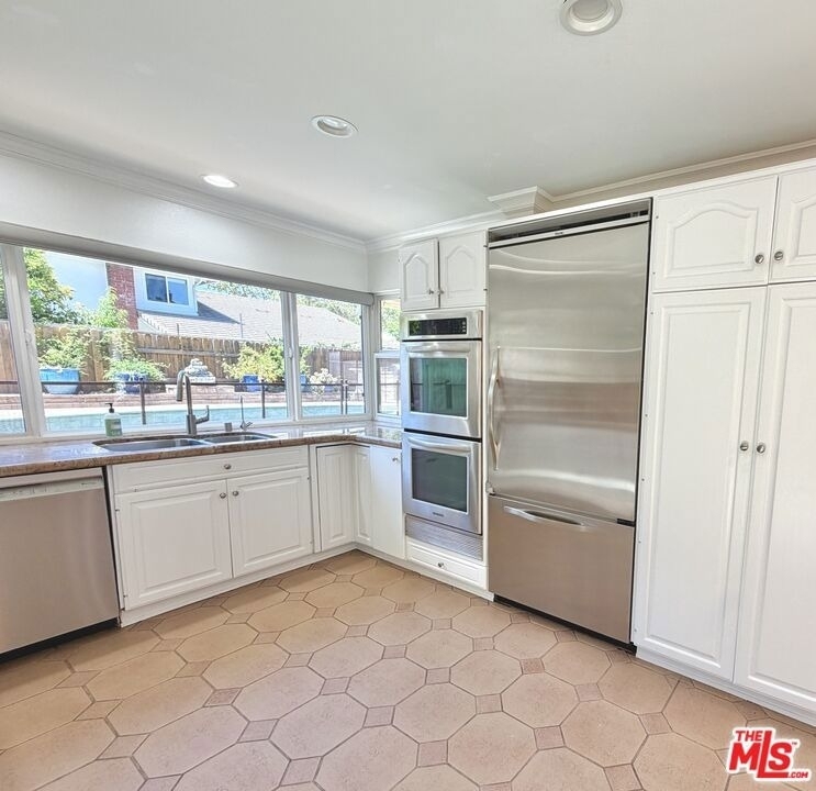 1615 Wellington Place - Photo 12