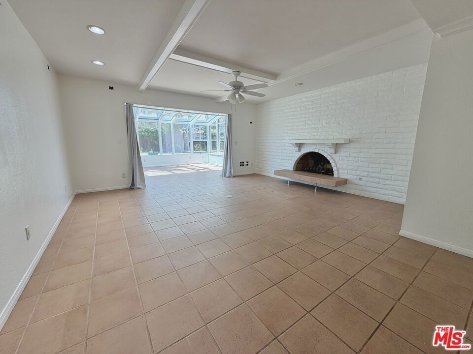 1615 Wellington Place - Photo 6