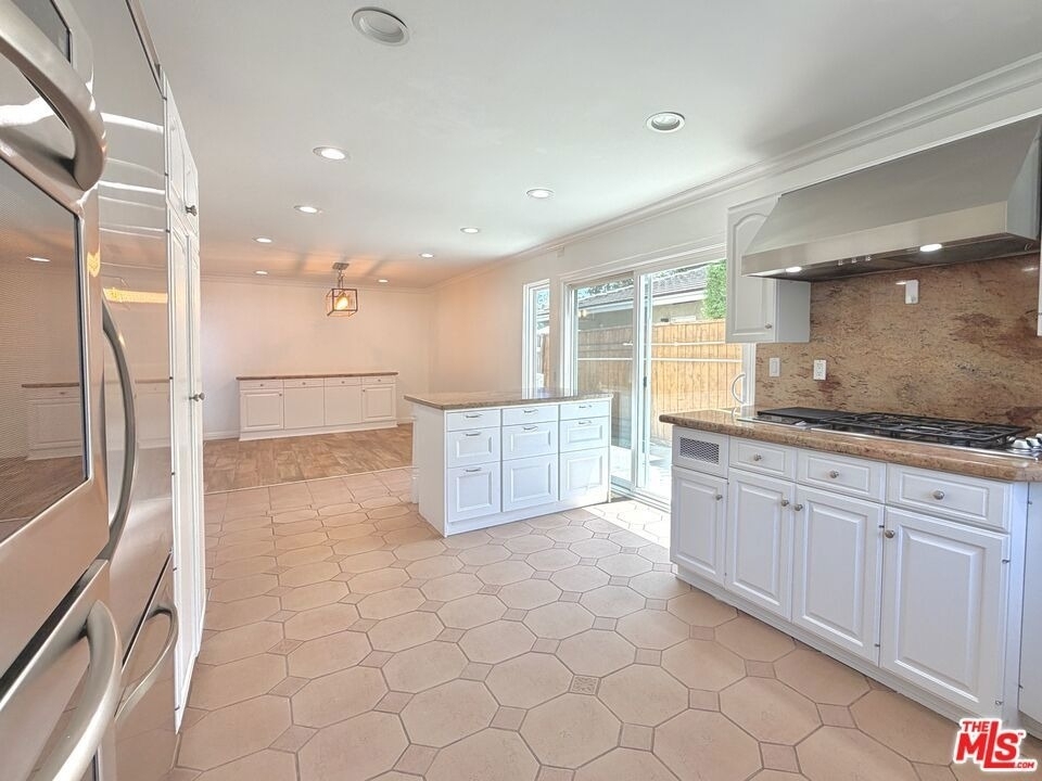 1615 Wellington Place - Photo 14