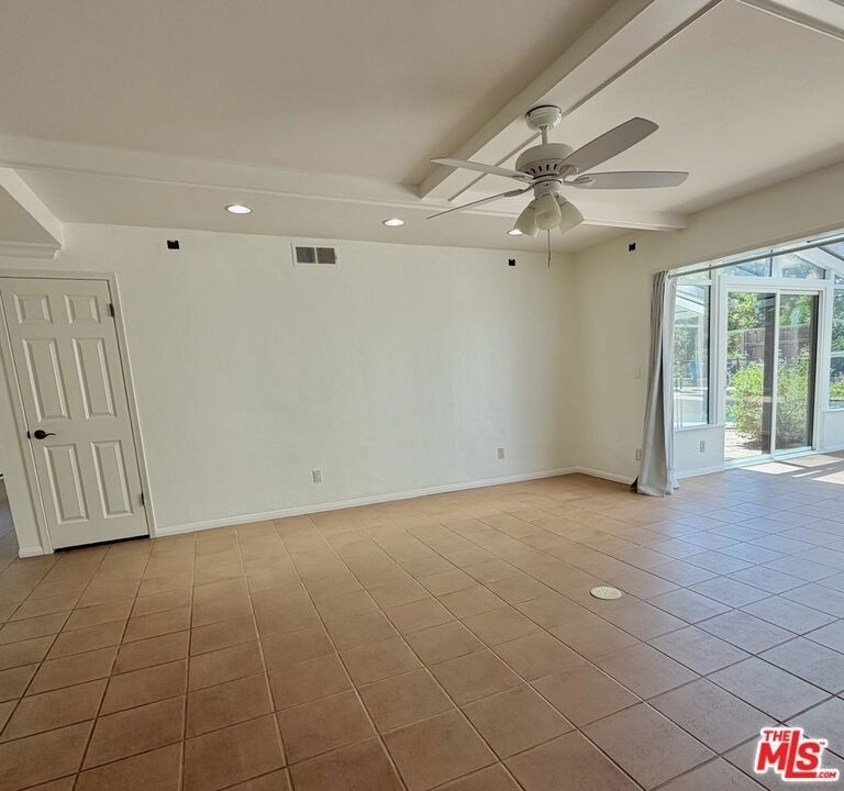 1615 Wellington Place - Photo 10