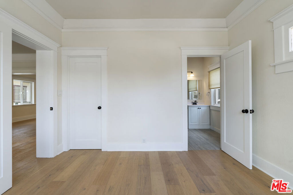 1828 W 41st Place - Photo 16