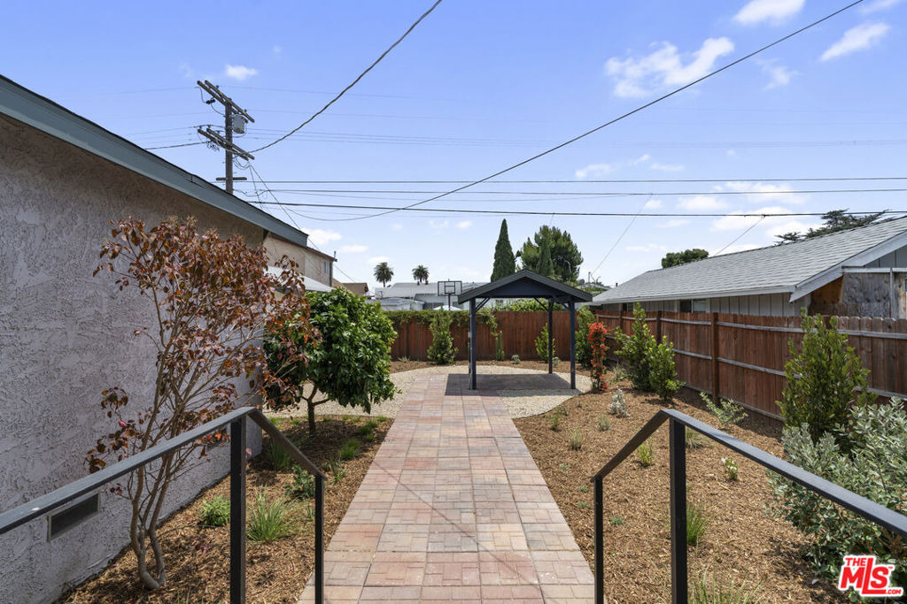 1828 W 41st Place - Photo 29