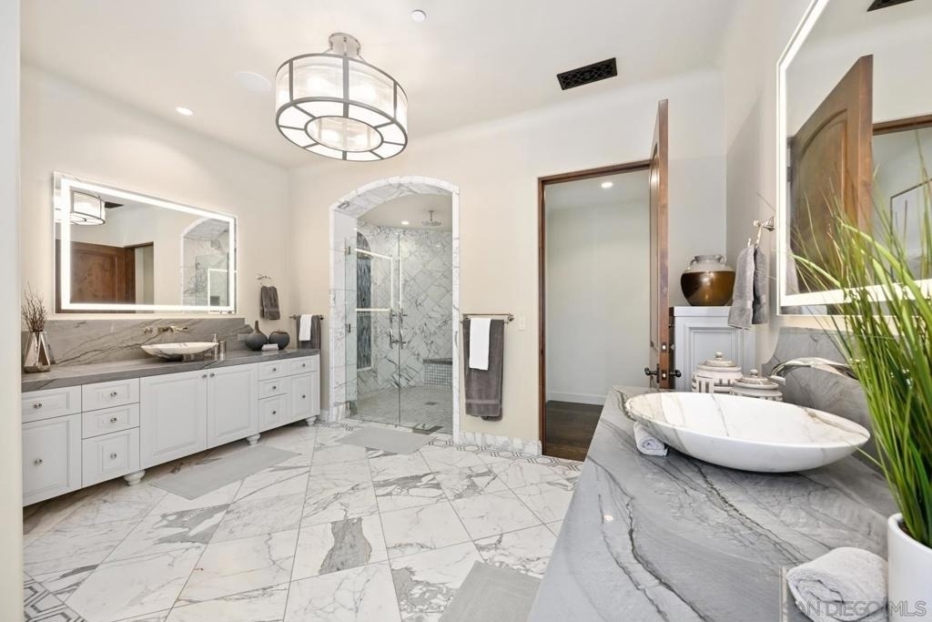 7031 Las Colinas - Photo 21