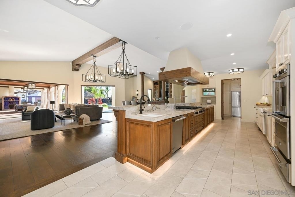 7031 Las Colinas - Photo 14