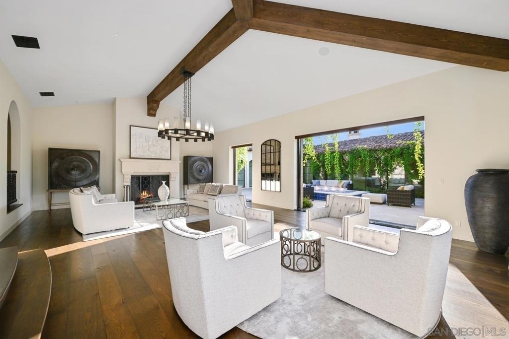 7031 Las Colinas - Photo 9