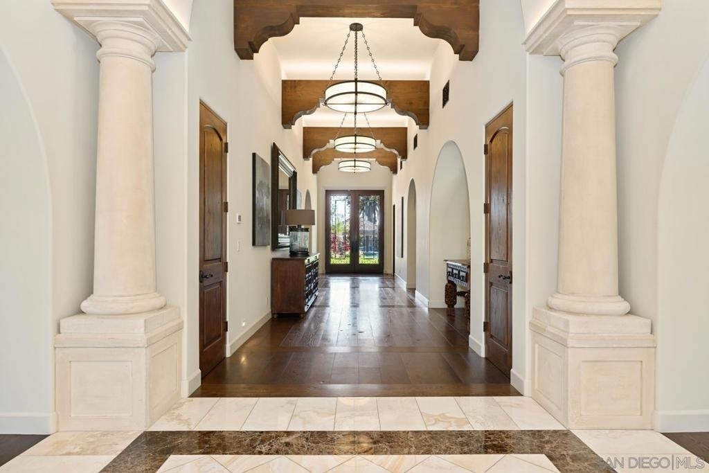 7031 Las Colinas - Photo 6