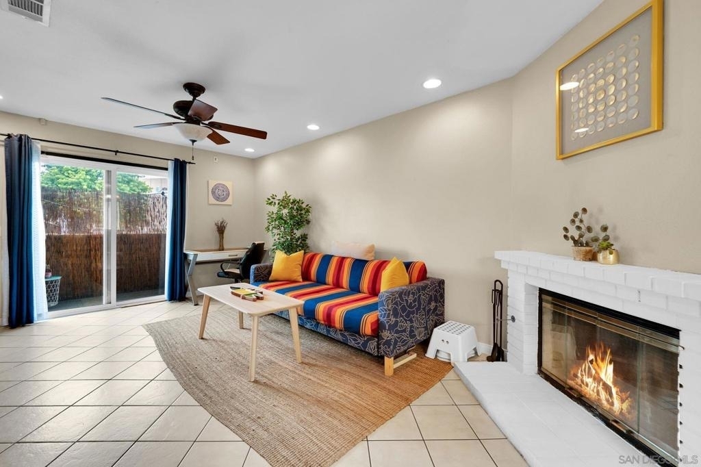 4523 College Way - Photo 2