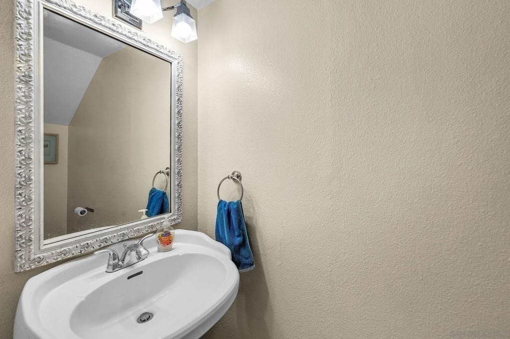 4523 College Way - Photo 11