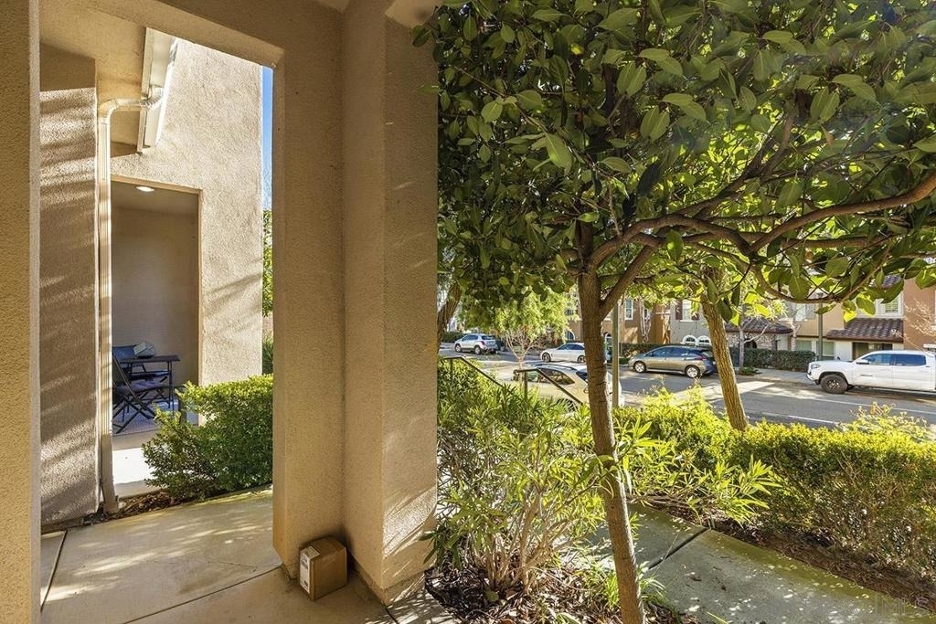1186 Elfin Forest Rd W - Photo 3