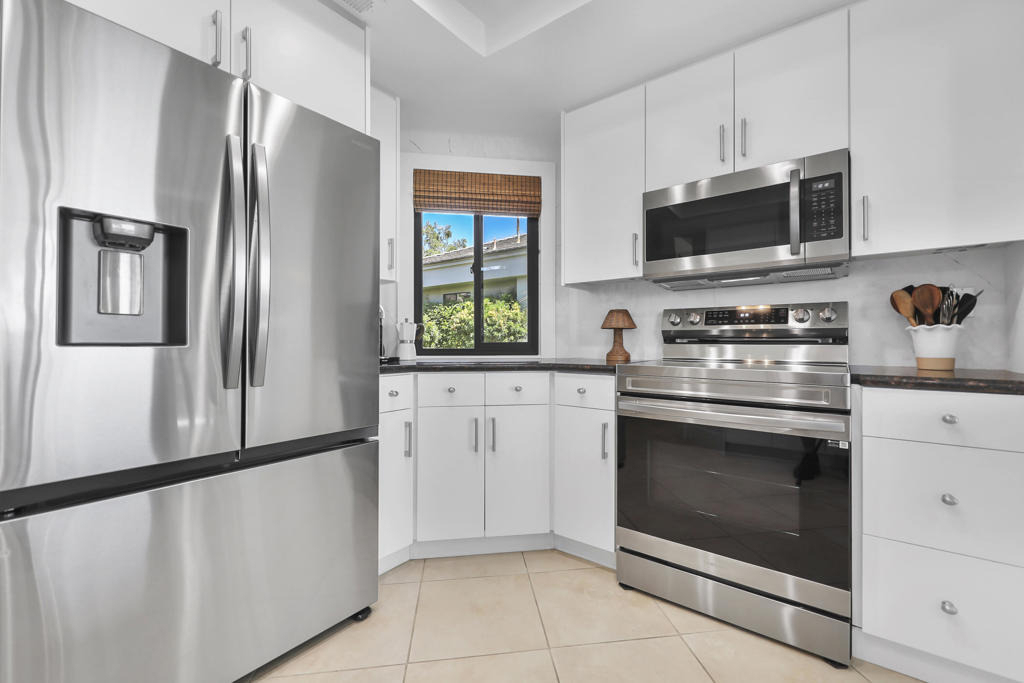 54914 Oaktree - Photo 11