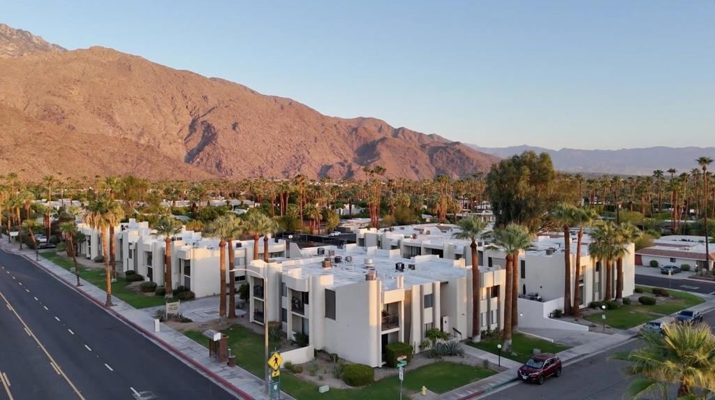 1400 E Palm Canyon Drive - Photo 11