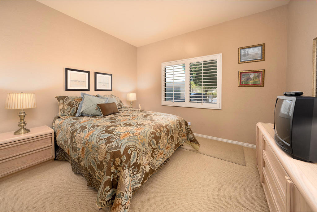67300 W Chimayo Drive - Photo 5