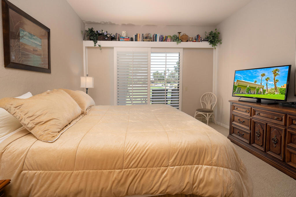67300 W Chimayo Drive - Photo 2