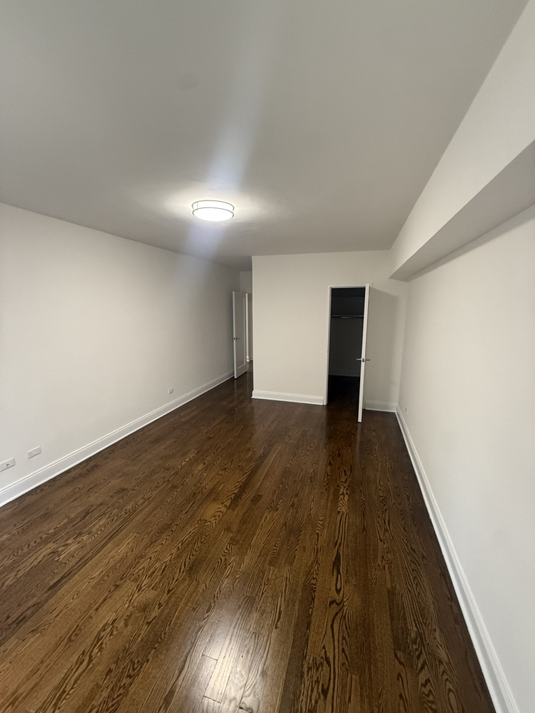 157 East 57th Street - Photo 8