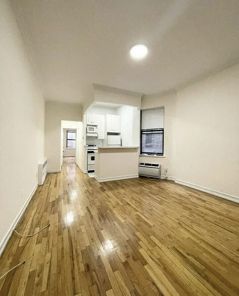333 East 84th Street - Photo 0