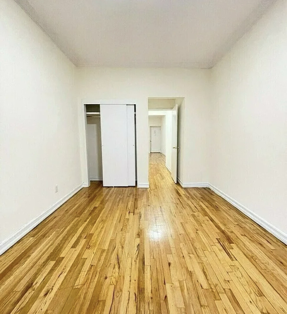 333 East 84th Street - Photo 2