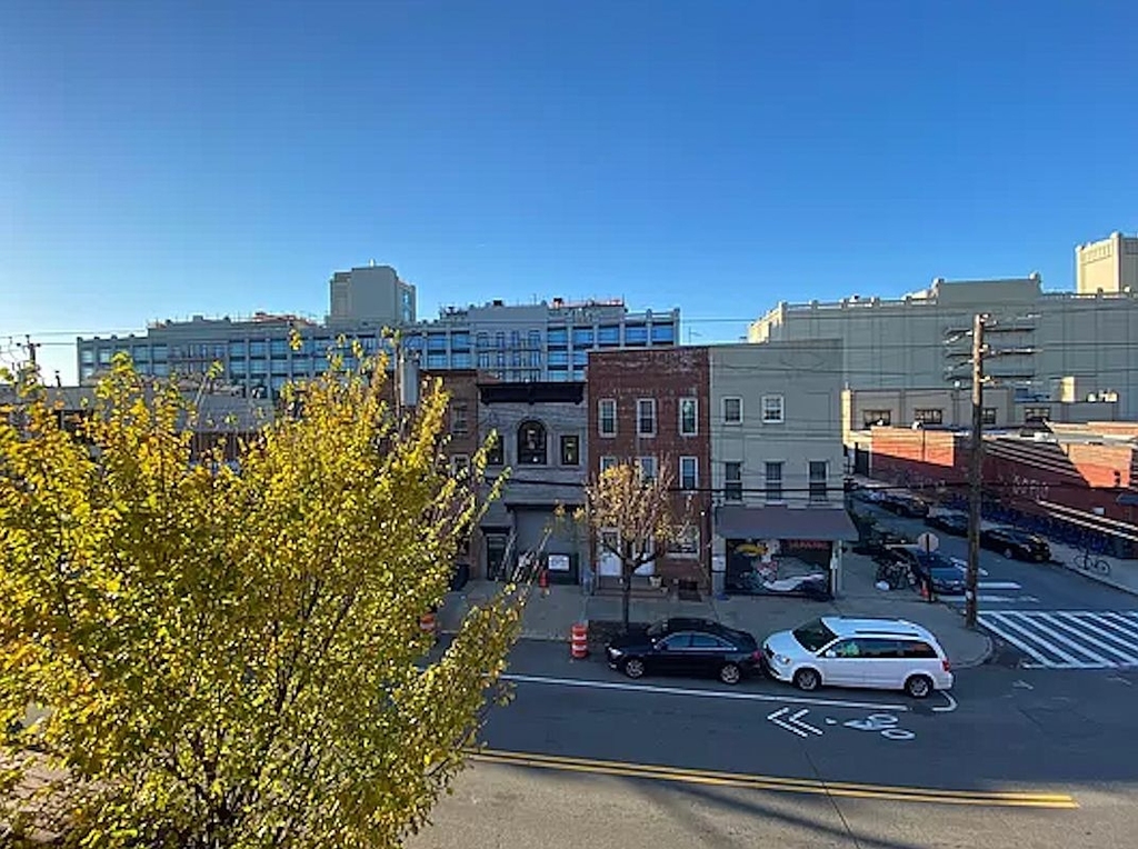 Van Brunt Street - Photo 6