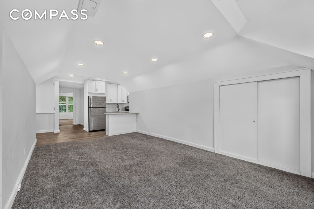 West 263rd Street - Photo 5