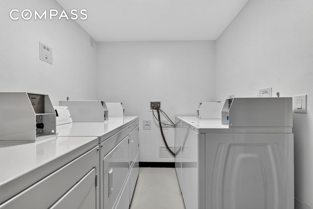 West 263rd Street - Photo 11