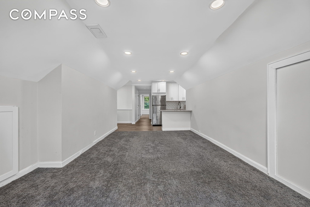 West 263rd Street - Photo 4