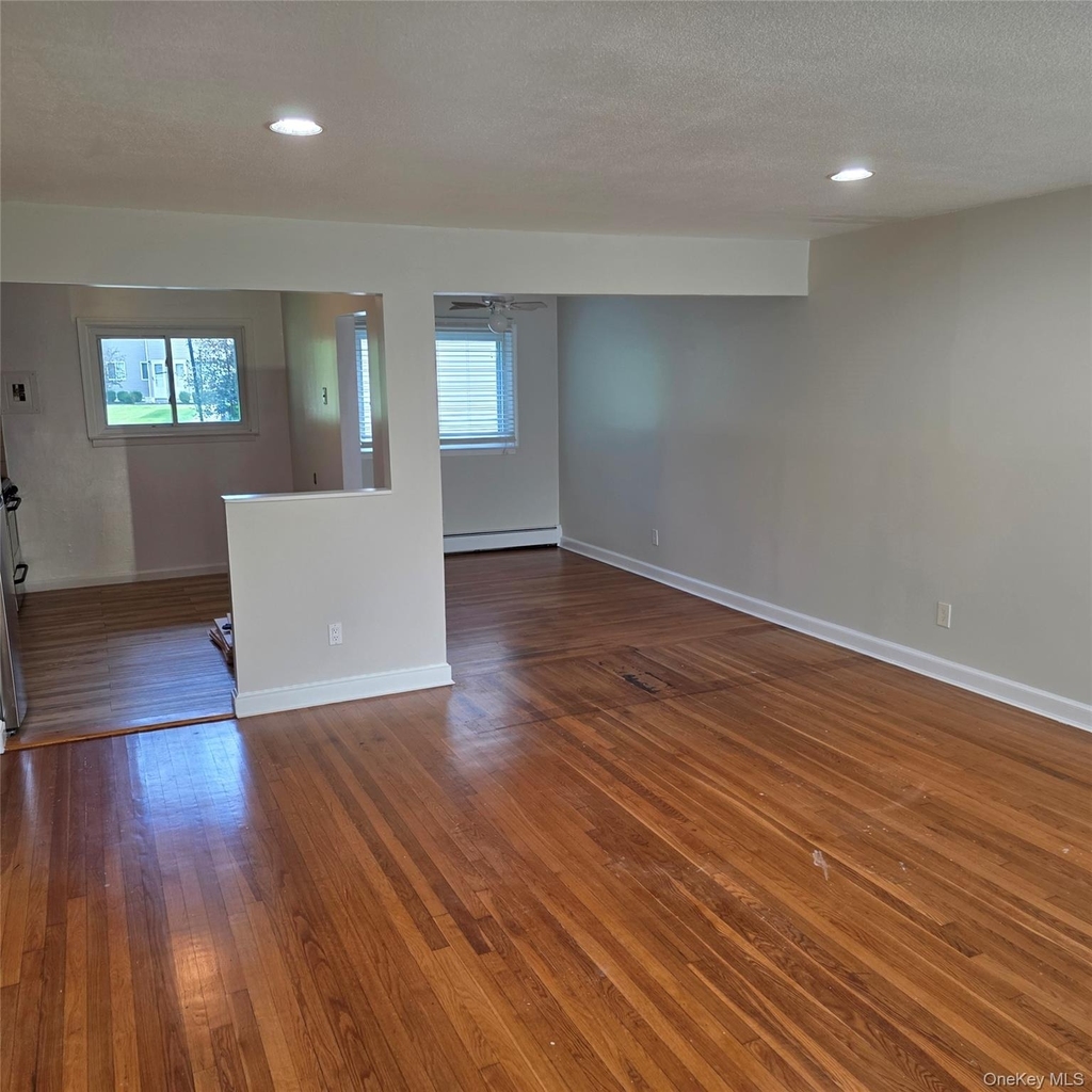 3 Fishkill Glen Drive - Photo 3