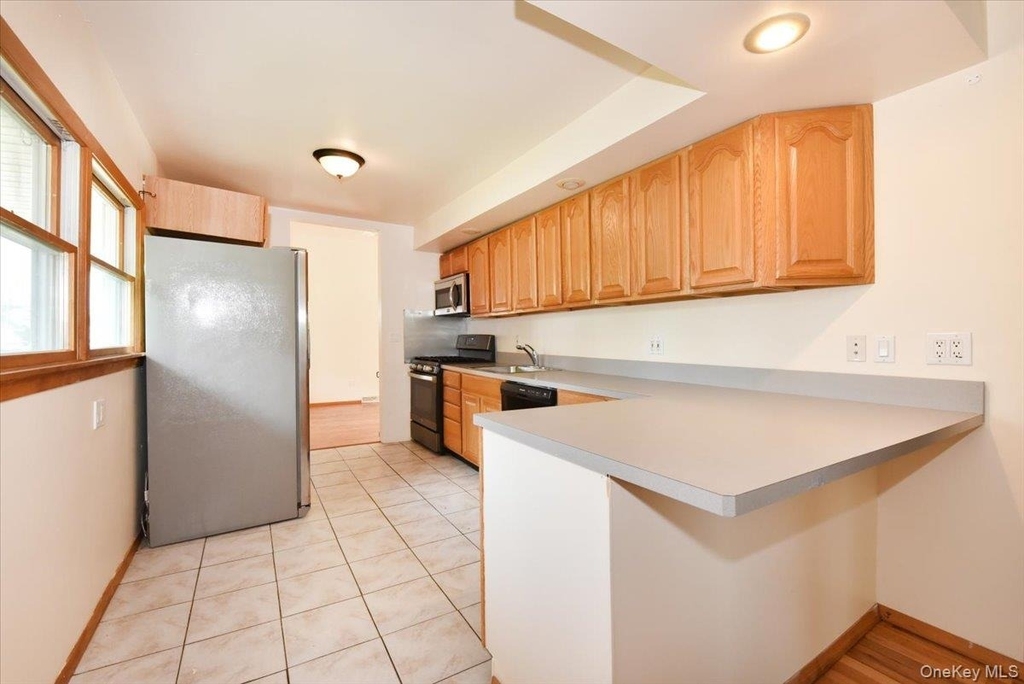 257 Maple Street - Photo 9