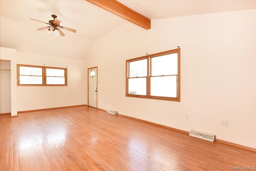 257 Maple Street - Photo 11
