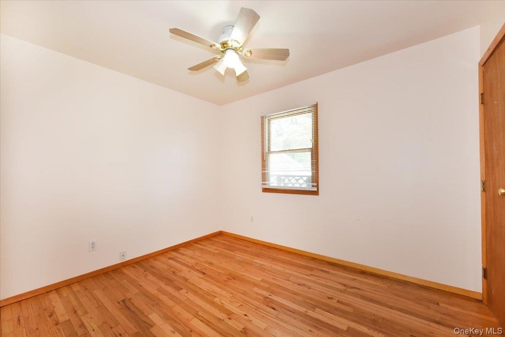 257 Maple Street - Photo 15