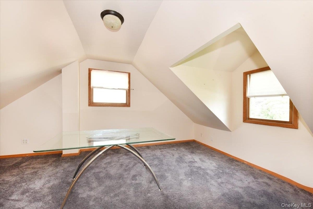257 Maple Street - Photo 18