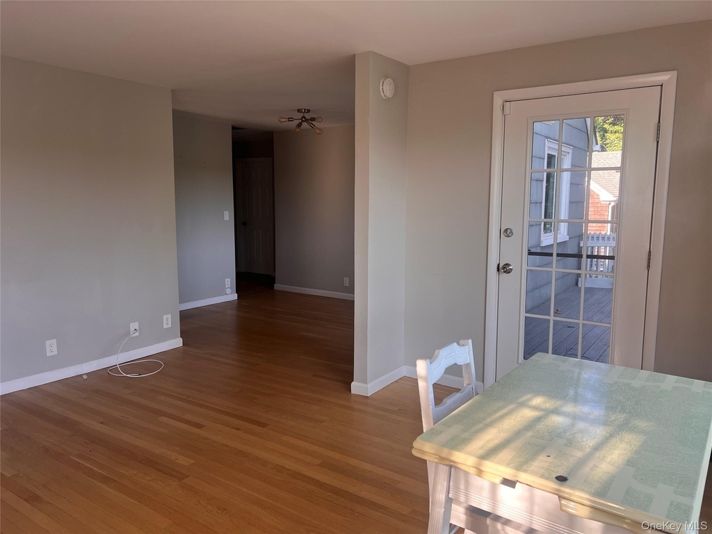 1375 W Main Street - Photo 20