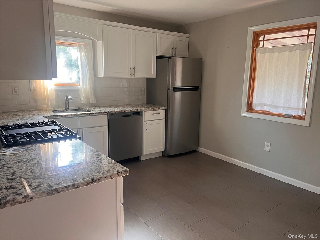 1375 W Main Street - Photo 15