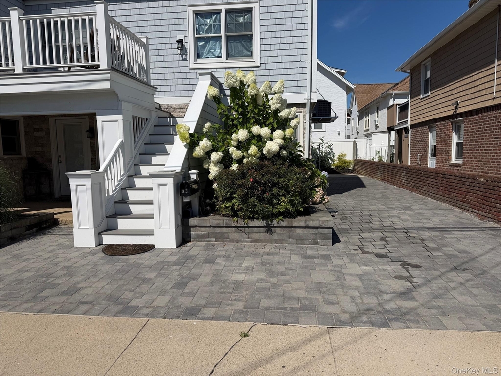 35 Trenton Avenue - Photo 1